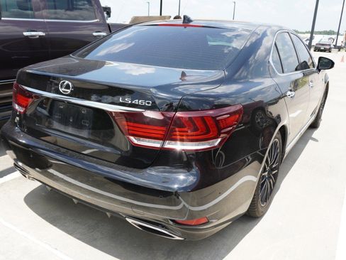 Used 2016 Lexus LS 460 w/ F Sport Package RWD image 4