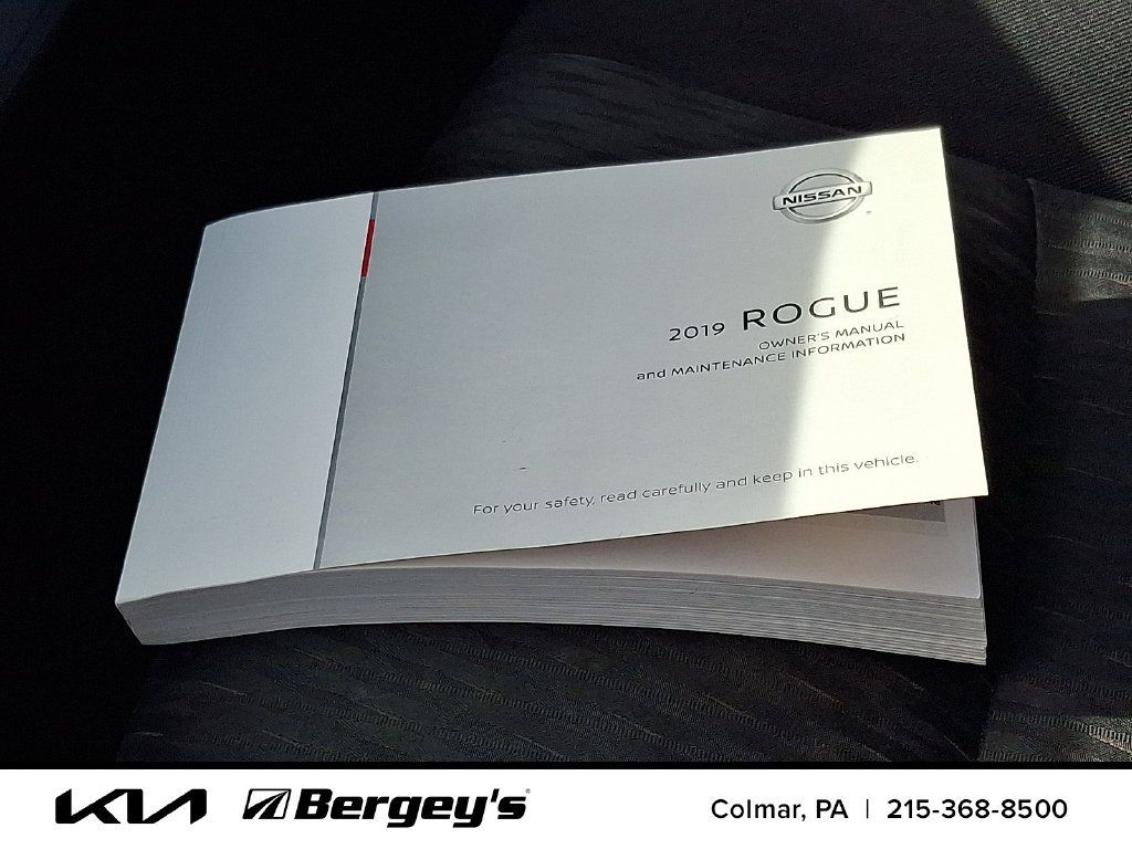 Used 2019 Nissan Rogue SV w/ Premium Package AWD/4WD image 28
