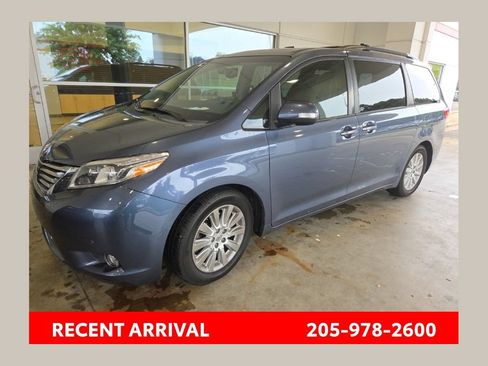 Used 2016 Toyota Sienna Limited Premium w/ Advanced Technology Package FWD image 1