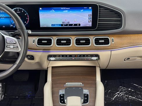 Used 2020 Mercedes-Benz GLE 350 4MATIC image 25