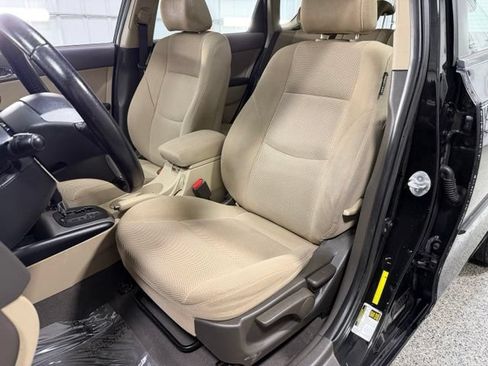 Used 2010 Hyundai Elantra SE FWD image 20