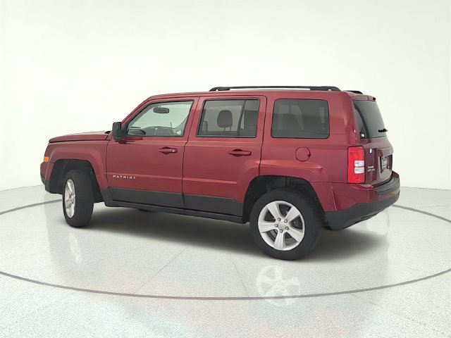 Used 2016 Jeep Patriot Latitude AWD/4WD image 3