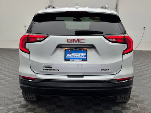Used 2021 GMC Terrain SLE w/ Driver Convenience Package AWD/4WD image 7