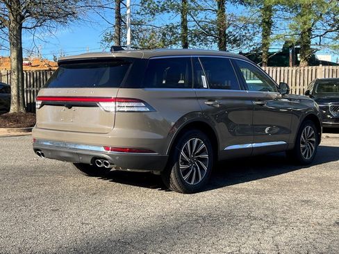 New 2026 Lincoln Aviator AWD image 4