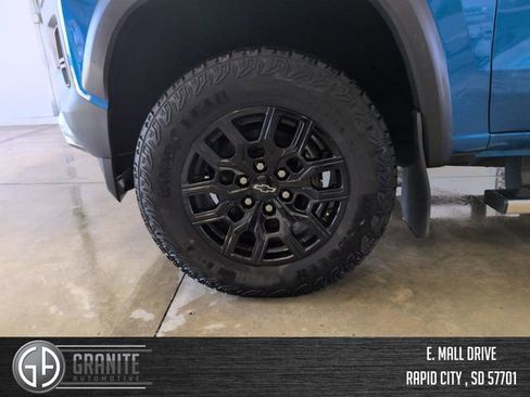 Used 2023 Chevrolet Colorado Trail Boss w/ Advanced Trailering Package AWD/4WD image 27
