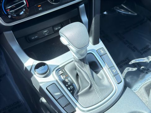 Used 2022 Kia Seltos LX AWD/4WD image 19