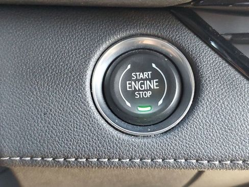 Used 2025 Buick Enclave Preferred image 38