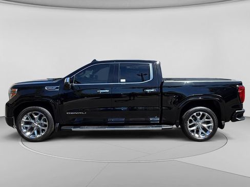 Used 2020 GMC Sierra 1500 Denali w/ Technology Package AWD/4WD image 2