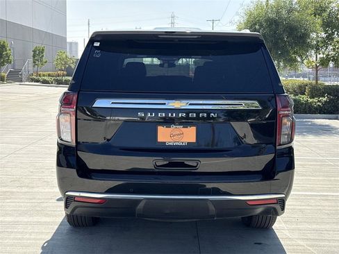 Used 2024 Chevrolet Suburban LS image 4