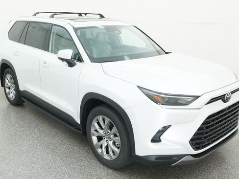 New 2026 Toyota Grand Highlander Limited image 17