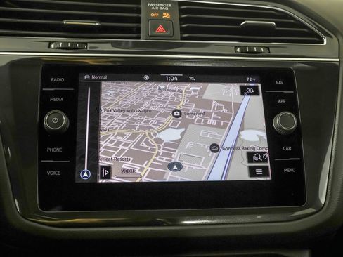 Used 2023 Volkswagen Tiguan SEL R-Line AWD/4WD image 30