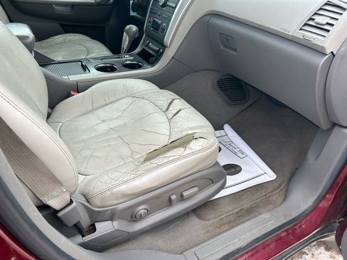 Used 2010 Chevrolet Traverse LT w/ Personal Connectivity Package image 12