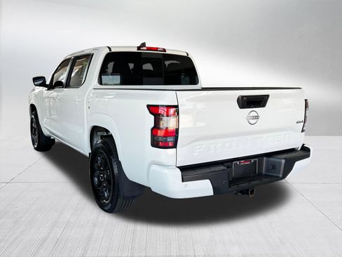 Used 2025 Nissan Frontier SV w/ SV Convenience Package AWD/4WD image 8