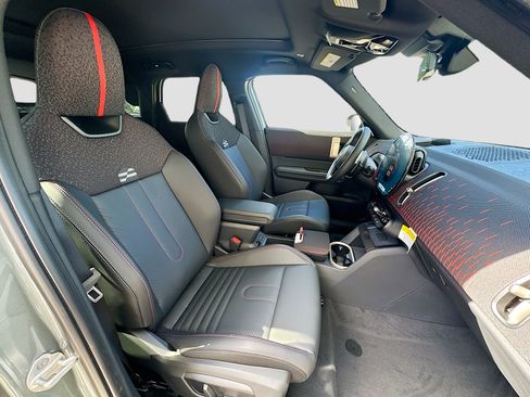 New 2026 MINI Cooper Countryman S w/ Comfort Package Max image 23