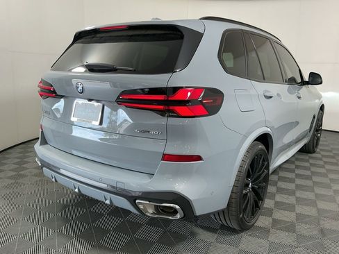 New 2026 BMW X5 sDrive40i w/ M Sport Package RWD image 5