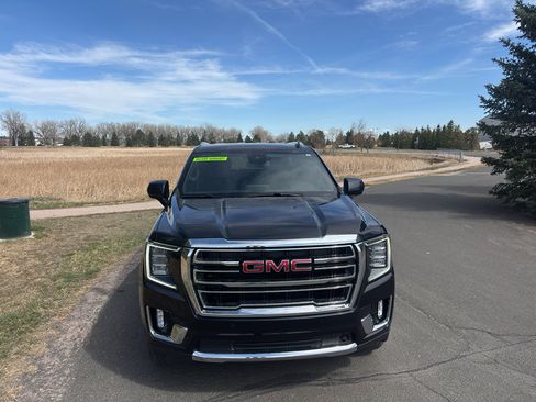 Used 2024 GMC Yukon SLT w/ Max Trailering Package image 3