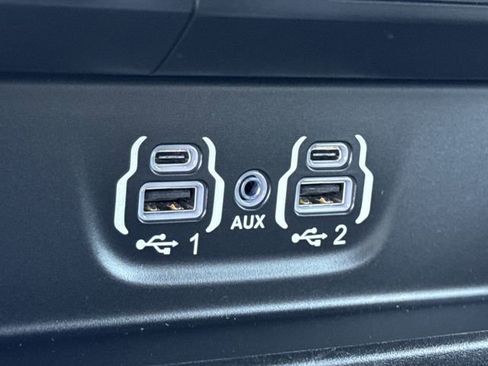 Used 2022 RAM 1500 Laramie w/ Sport Appearance Package image 31