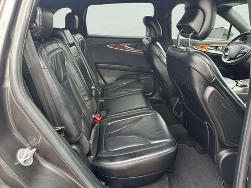 Used 2018 Lincoln MKX Select w/ Select Plus Package image 17