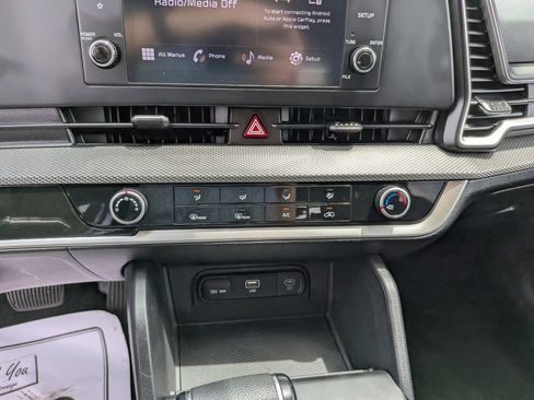 Certified 2024 Kia Sportage LX AWD/4WD image 24