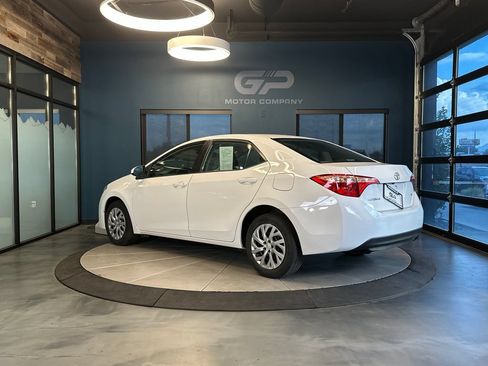 Used 2019 Toyota Corolla LE FWD image 5