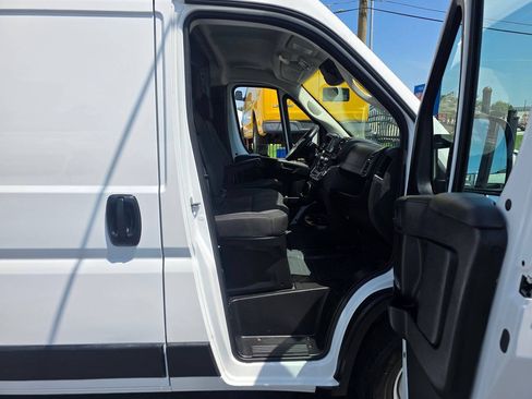 Used 2023 RAM ProMaster 3500 w/ Driver Convenience Group FWD image 13