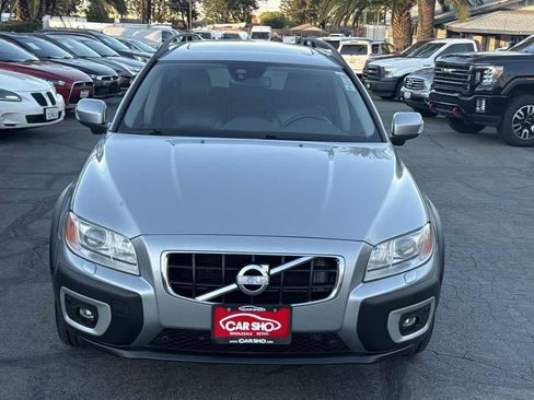 Used 2013 Volvo XC70 3.2 image 2