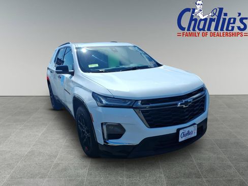 Used 2024 Chevrolet Traverse Premier w/ Redline Edition AWD/4WD image 3