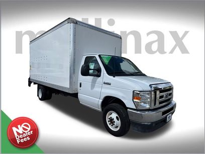 Used 2023 Ford E-450 and Econoline 450 Super Duty w/ Power Windows & Locks Group