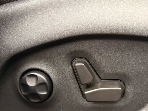 Used 2021 Jeep Compass Limited w/ Sun and Sound Group image 29