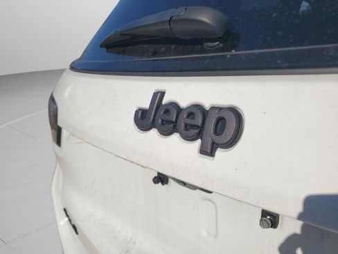 Certified 2025 Jeep Compass Latitude w/ Altitude Special Edition AWD/4WD image 31