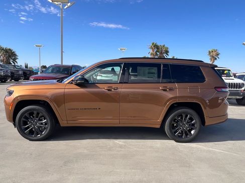 New 2026 Jeep Grand Cherokee L Limited AWD/4WD image 4
