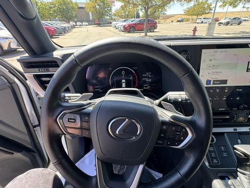 Used 2026 Lexus GX 550 AWD/4WD image 13