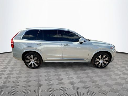 Used 2022 Volvo XC90 T6 Inscription w/ Lounge Package image 5