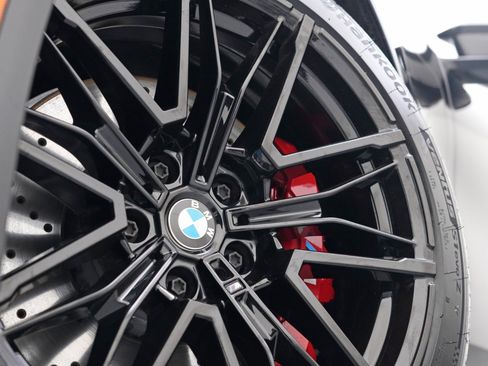 Used 2025 BMW M5 w/ Carbon Package image 70