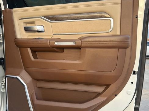 Used 2019 RAM 3500 Laramie image 13