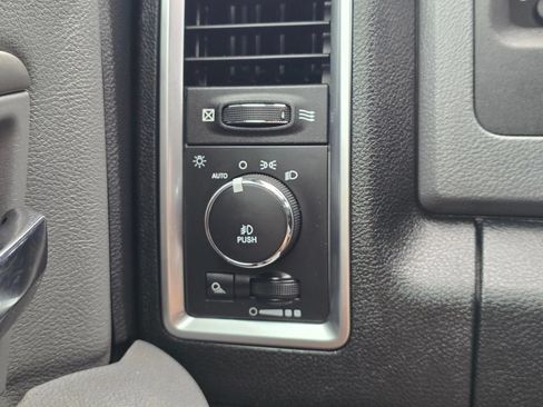 Used 2014 RAM 2500 Big Horn AWD/4WD image 23