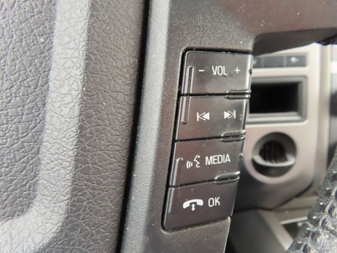 Used 2017 Ford Expedition XLT w/ Equipment Group 201A RWD image 21