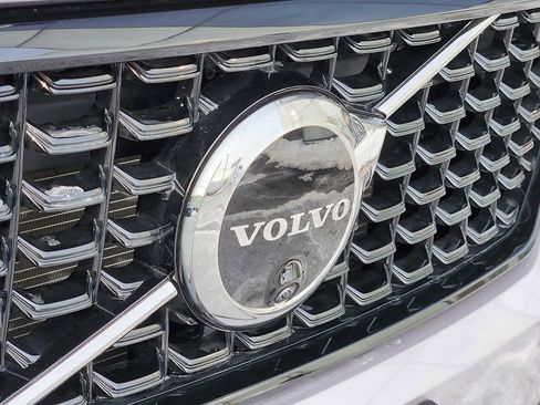 Used 2026 Volvo XC40 B5 Ultra image 30