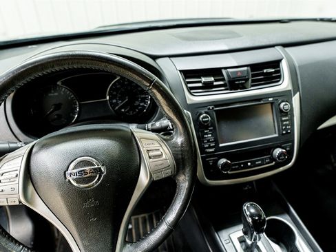 Used 2017 Nissan Altima 2.5 image 8