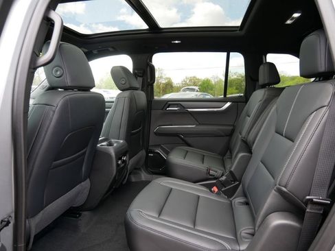 New 2026 GMC Acadia Elevation w/ Black Edition AWD/4WD image 8
