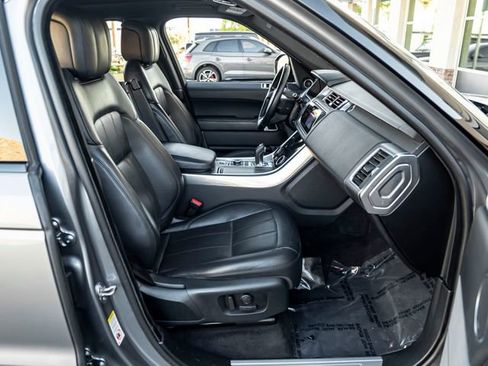 Used 2020 Land Rover Range Rover Sport HSE image 27