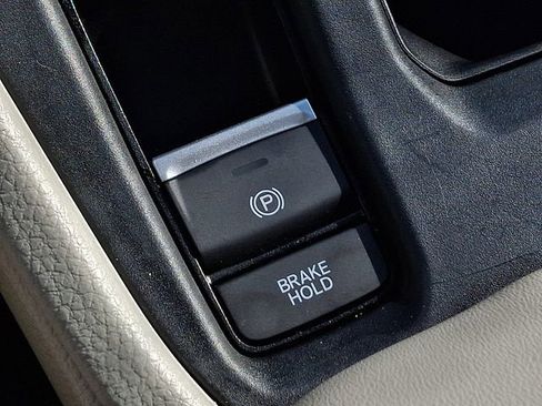 Used 2025 Honda Accord SE image 25