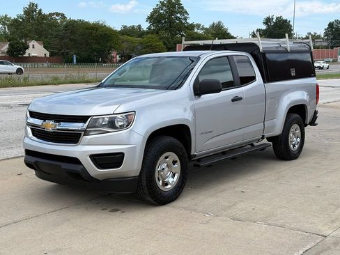 Used 2018 Chevrolet Colorado W/T w/ WT Convenience Package RWD image 1