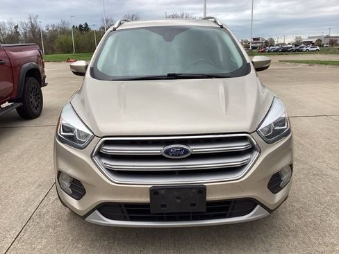 Used 2017 Ford Escape Titanium image 2