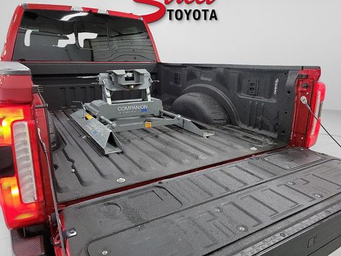 Used 2024 Ford F250 Lariat w/ Lariat Ultimate Package AWD/4WD image 7