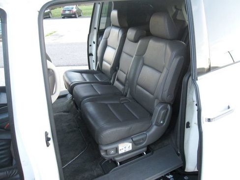 Used 2014 Honda Odyssey Touring Elite image 28