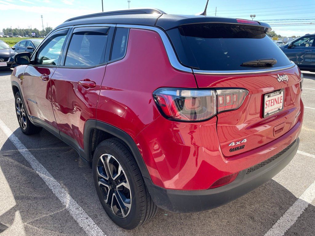 Used 2024 Jeep Compass Limited AWD/4WD image 4