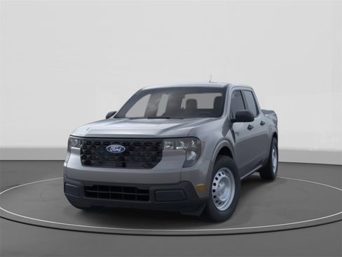 New 2025 Ford Maverick XL image 2