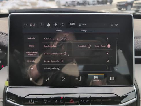 New 2026 Jeep Compass Limited image 37