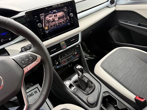 New 2026 Volkswagen Taos SE AWD/4WD image 39